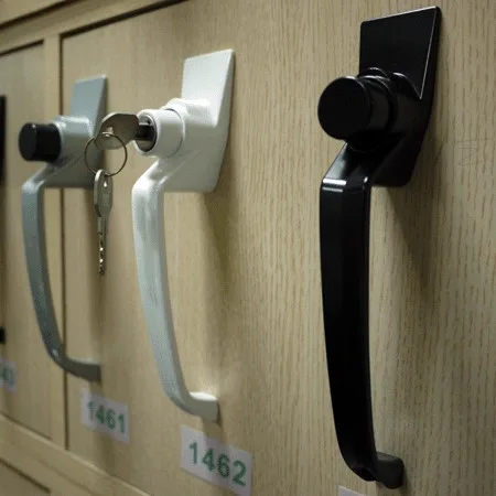 1431 Push Button Latch 2