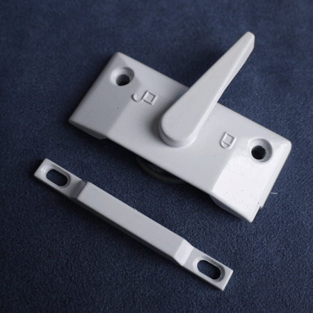 0228 Sash Lock